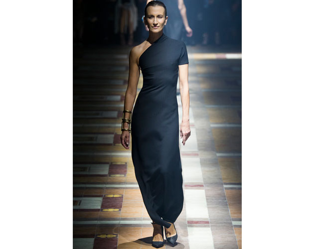 4. We nominate this sleek navy blue gown from Lanvin for Robin Wright. 