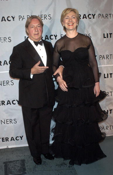 NEW YORK - MAY 3:  Arnold Scaasi and Senator Hillary Clinton (D-NY) pose backstage for the 20th Anniversary Celebration of "Literacy Partners", where famous authors and politicians read selected readings to promote literacy May 3, 2004 in New York City.  (Photo by Scott Eells/Getty Images)