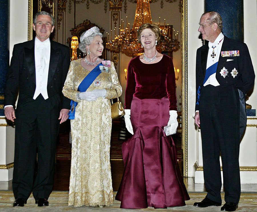 Queen Elizabeth and George W. Bush