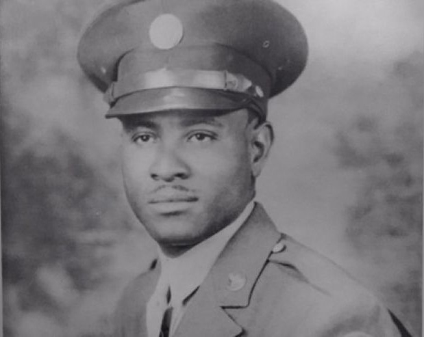 Richard Overton in uniform during his military service in the 1940s. 