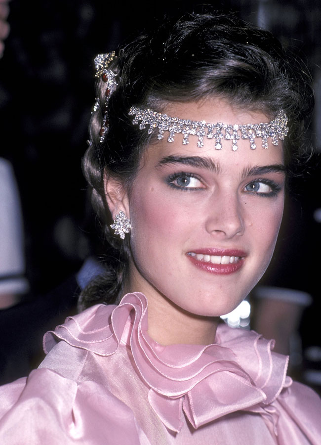 Featured image of post 80 S Brooke Shields Eyebrows brooke shields brooke shields icons young brooke shields 90s 90s icons karol