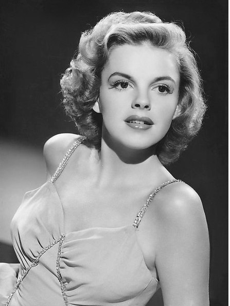 Judy Garland in a 1943 publicity photo. Image: Courtesy Wikimedia Commons